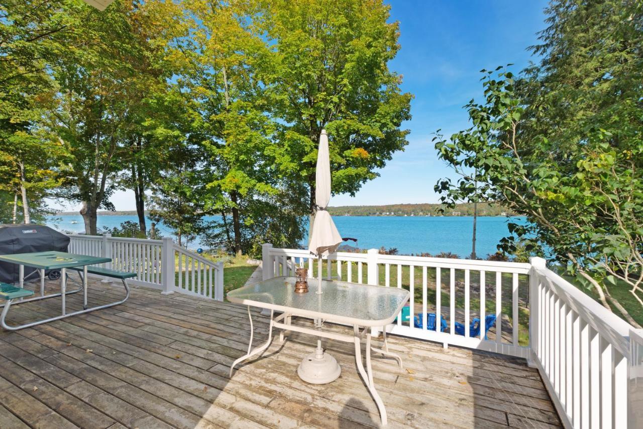 Walloon Lake Cottage Boyne City Exterior foto
